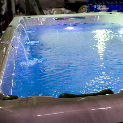 5 metrów nowy projekt akrylowy niekończący się basen Outdoor Swim Spa wanna z hydromasażem