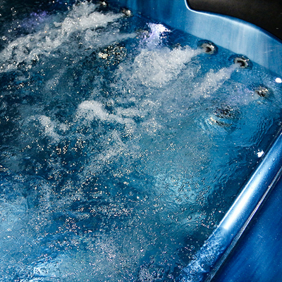 Samodzielna Smart 5-osobowa jacuzzi z wysokim prądem / WiFi / Bluetooth głośniki i system Balboa