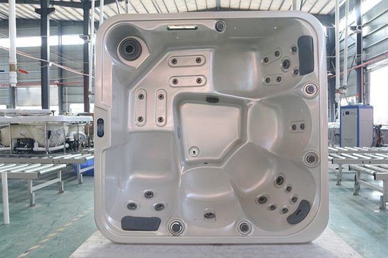 Biały 5-osobowy kącik akrylowy LED Light Hydrotherapy Hot Tub E-371S