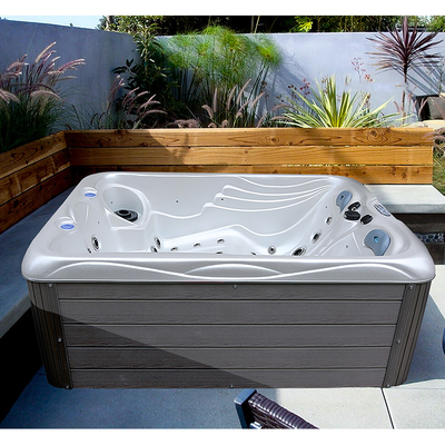 Mały rozmiar 3 osoby Wolnostojąca wanna z hydromasażem Outdoor Whirlpool Spa Wanna z diodą LED